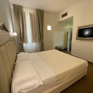 verificați disponibilitatea
