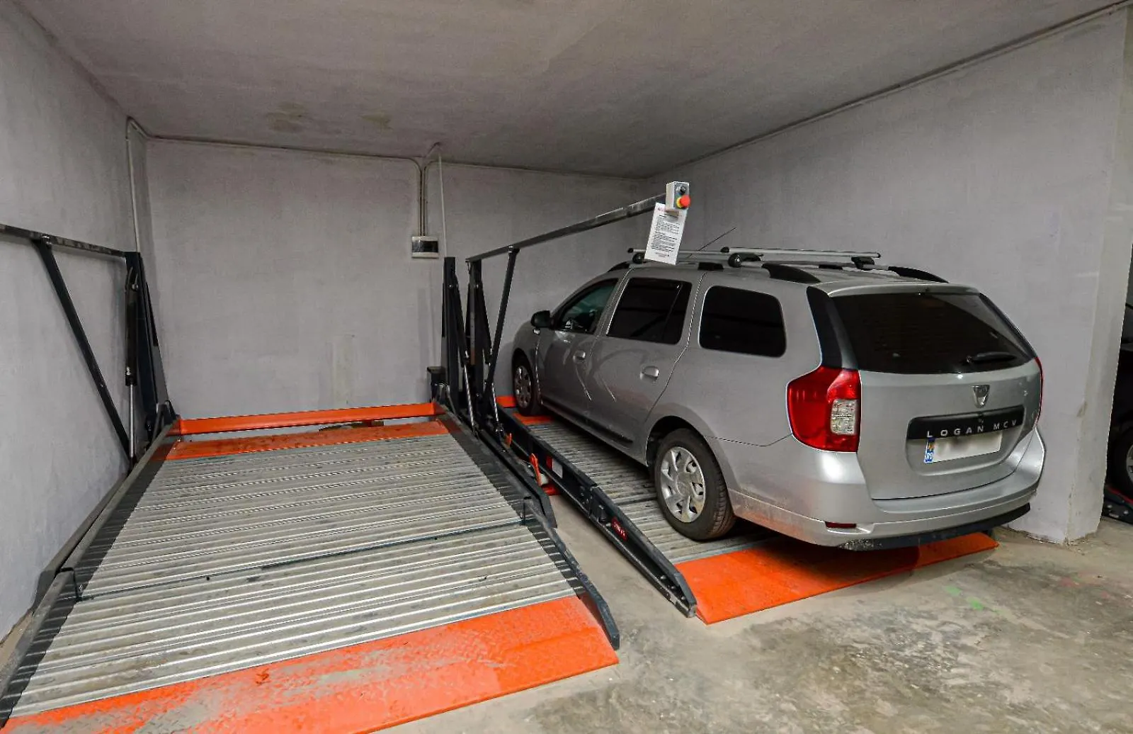 Bucharest Apartment - Private Parking România