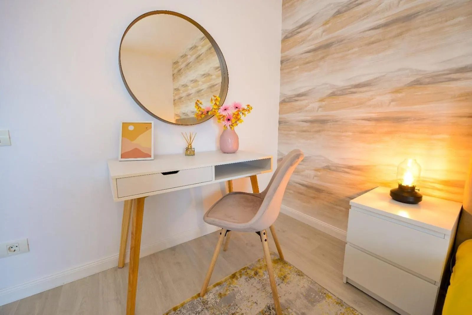 Bucharest Apartment - Private Parking 0*,