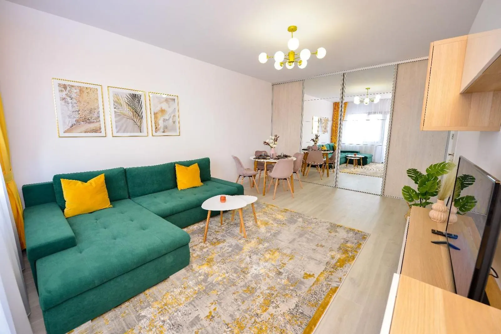 Bucharest Apartment - Private Parking